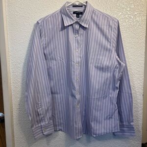 Lands’ End No Iron Pinpoint Oxford Button-Down Shirt Women’s Size 14 Lavender St